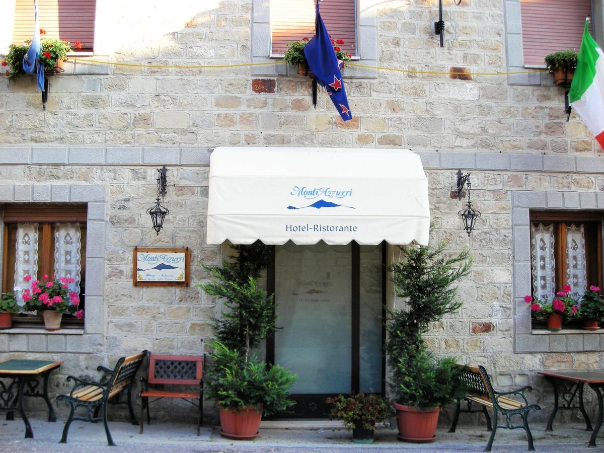 Готель Monti Azzurri Монтемонако Екстер'єр фото